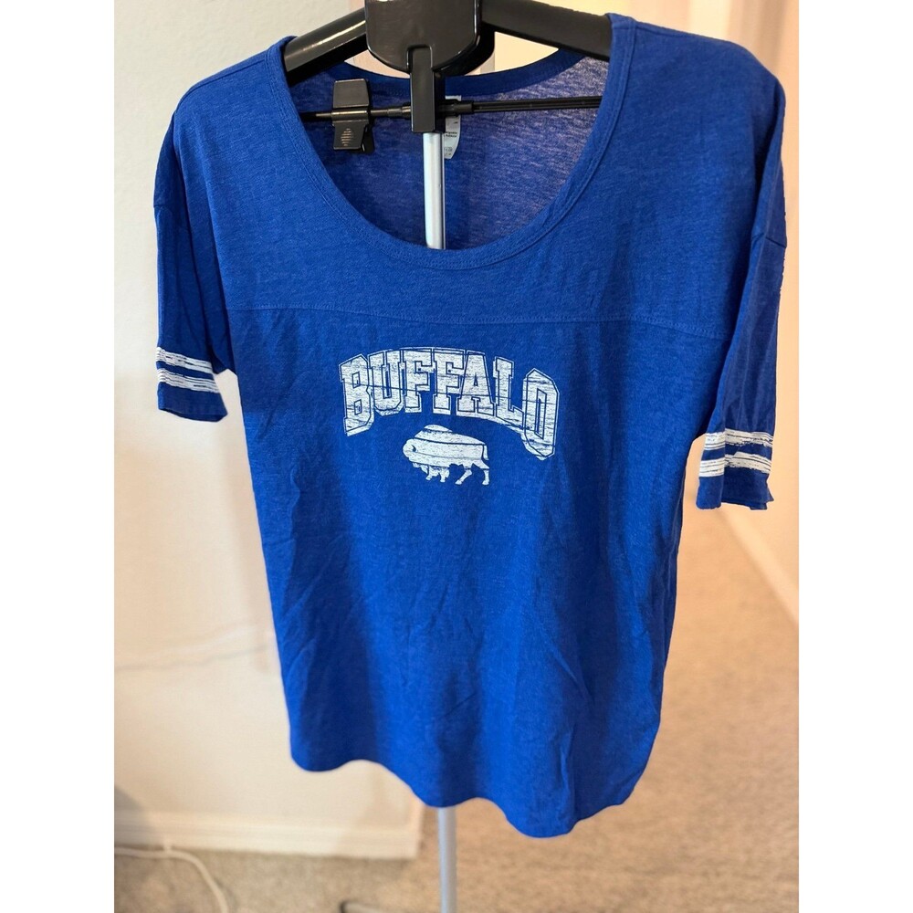 Buffalo Bills NFL Football Women’s Scoop Neck Graphic Tee Size Large - Picture 2 of 9